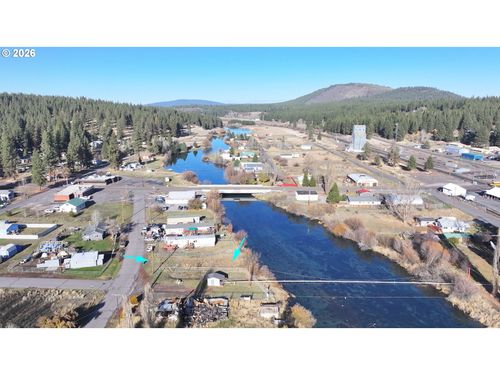 111 S Wasco Ave, Chiloquin, OR, 97624-7002 | Card Image