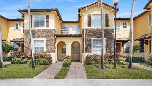 4-9-9229 Sw 227th St, Cutler Bay, FL, 33190-1892 | Card Image