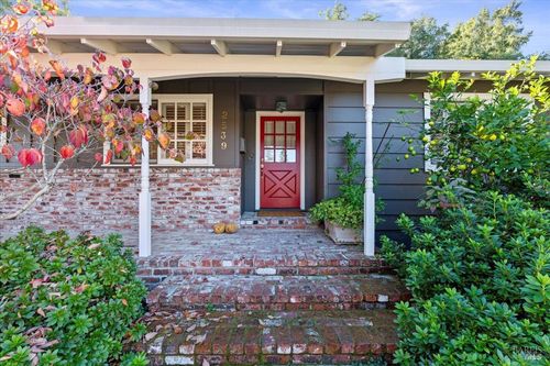 2539 Rollingwood Dr, Napa, CA, 94558-4344 | Card Image