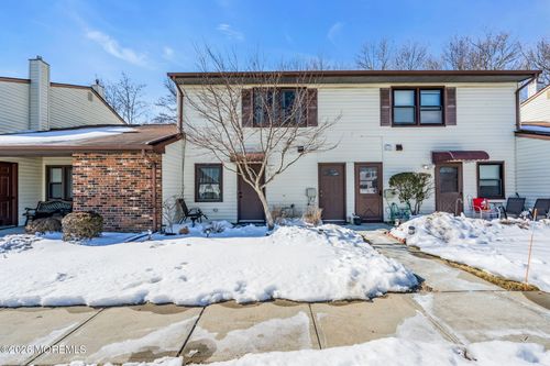 390 Crawford Street, Shrewsbury Twp, NJ, 07724 | Card Image