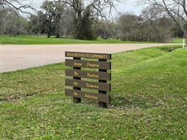 616 Pony Trl, Home with 0 bedrooms, 0 bathrooms and null parking in Angleton TX | Image 7