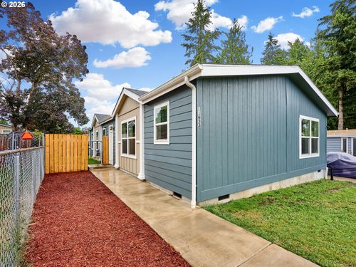 11633 Warbler Ln Ne, Aurora, OR, 97002-9627 | Card Image