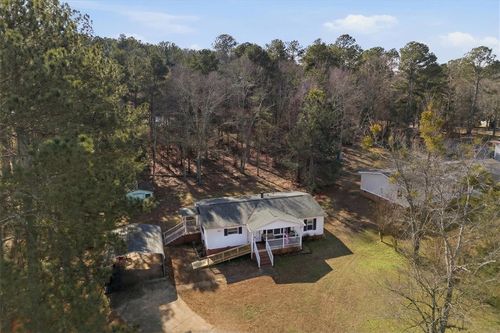 104 Singleton Dr, Townville, SC, 29689-4249 | Card Image