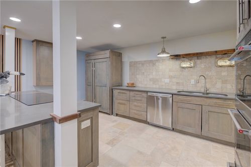 unit-106-66 Girard Ave, Newport, RI, 02840-1153 | Card Image