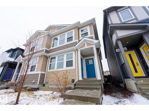 {{alt}} | Card Image