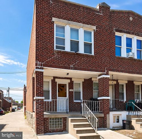 2094 Carver St, Philadelphia, PA, 19124-1629 | Card Image