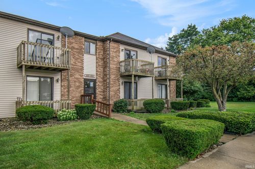 806 Clarinet Blvd E, Elkhart, IN, 46516-4766 | Card Image