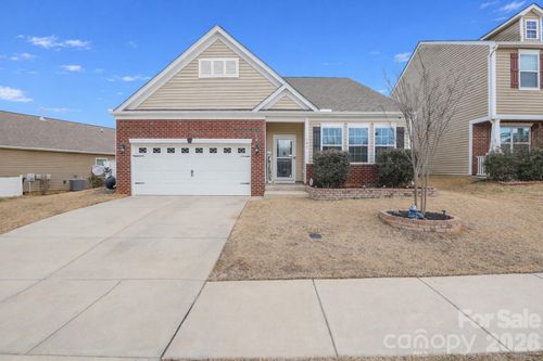 180 N Cromwell Dr, Mooresville, NC, 28115-3000 | Card Image