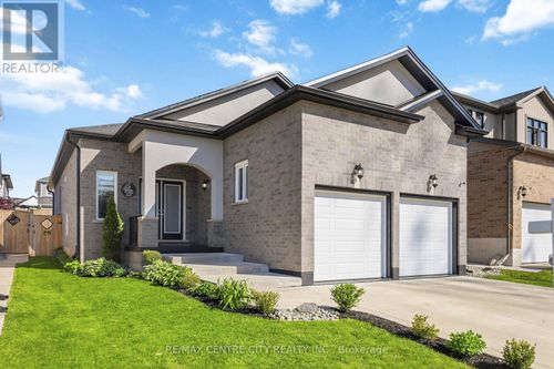 2344 Constance Ave, London, ON, N6M0G5 | Card Image