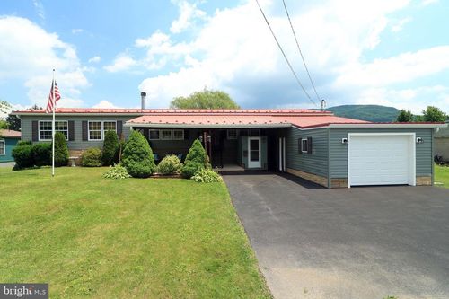 216 Kennedy Ave, MILL HALL, PA, 17751-1208 | Card Image