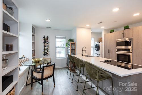 apt-b-1543 Briar Creek Rd, Charlotte, NC, 28205-6766 | Card Image