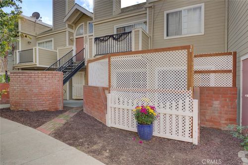 2479 Country Ln, Santa Maria, CA, 93455-1636 | Card Image