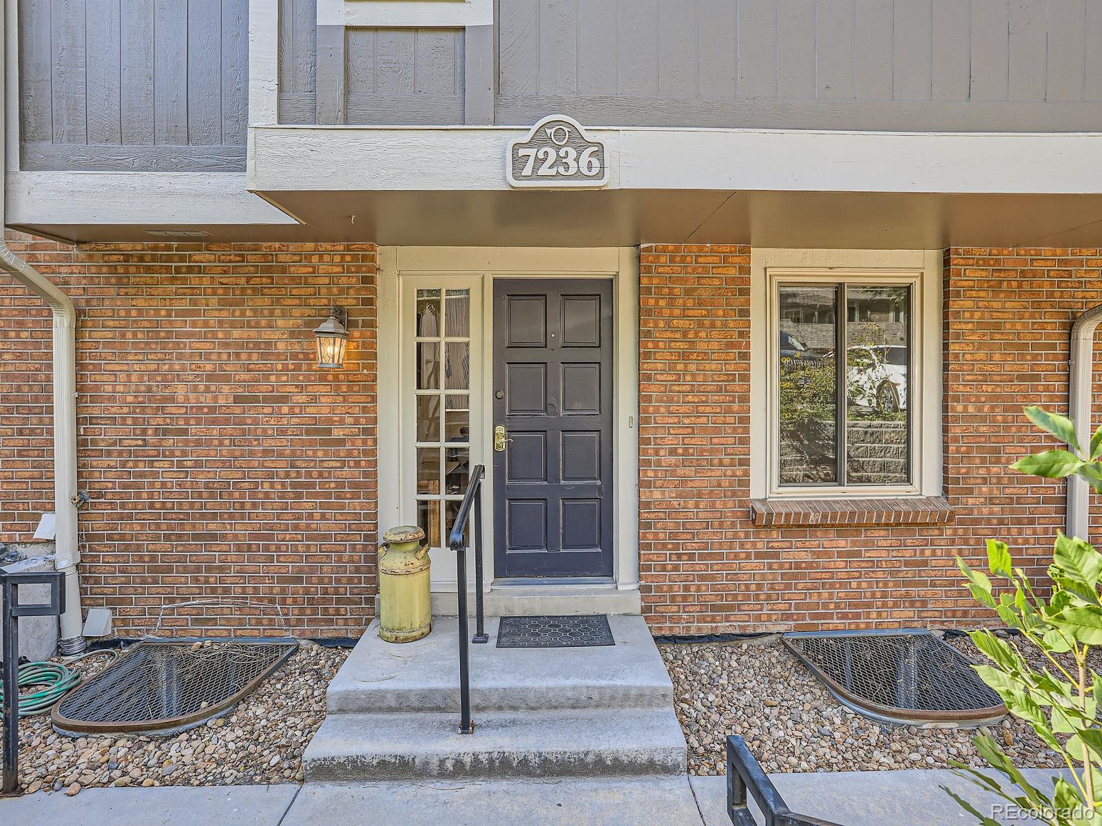 Xenia Cir, Centennial, CO 80112