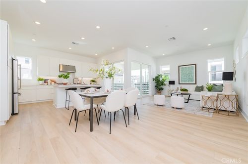 420 Flycatcher, Irvine, CA, 92618-5947 | Card Image