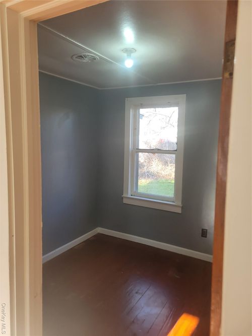 1-181 Ulster Ave, Ulster Park, NY, 12487-5019 | Card Image