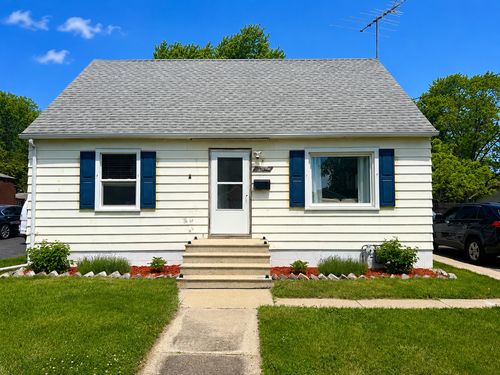 1004 21st St, Zion, IL, 60099-2336 | Card Image