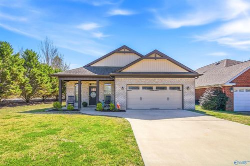 100 Simms St, Moulton, AL, 35650-1529 | Card Image