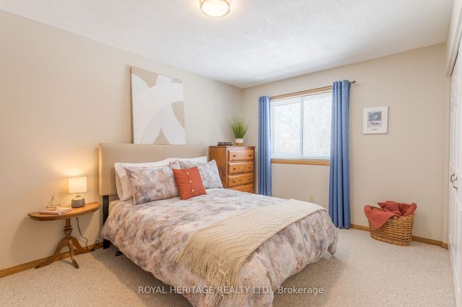 933 Ashdale Cres W, House other with 4 bedrooms, 2 bathrooms and 3 parking in Peterborough ON | Image 14