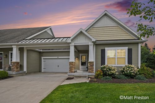 690 Braeside Dr Se, Byron Center, MI, 49315-8075 | Card Image