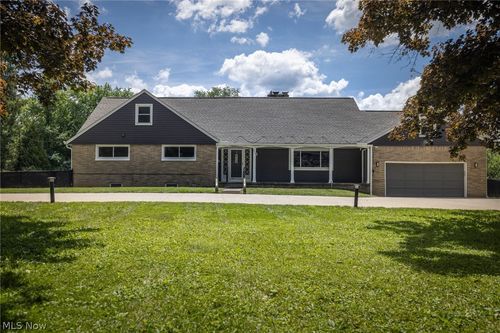 525 N Hametown Rd, Akron, OH, 44333-1615 | Card Image
