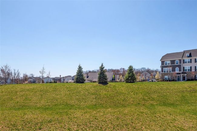910 Twilight St, House other with 4 bedrooms, 3 bathrooms and 2 parking in Cranberry Twp PA | Image 6