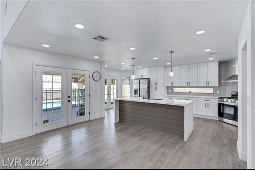 8312 Bermuda Beach Dr, Las Vegas, NV, 89128-7444 | Card Image
