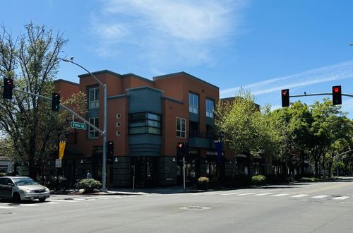 206-435 G St, Davis, CA, 95616-4179 | Card Image