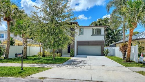 2554 Floyd St, Sarasota, FL, 34239-2513 | Card Image