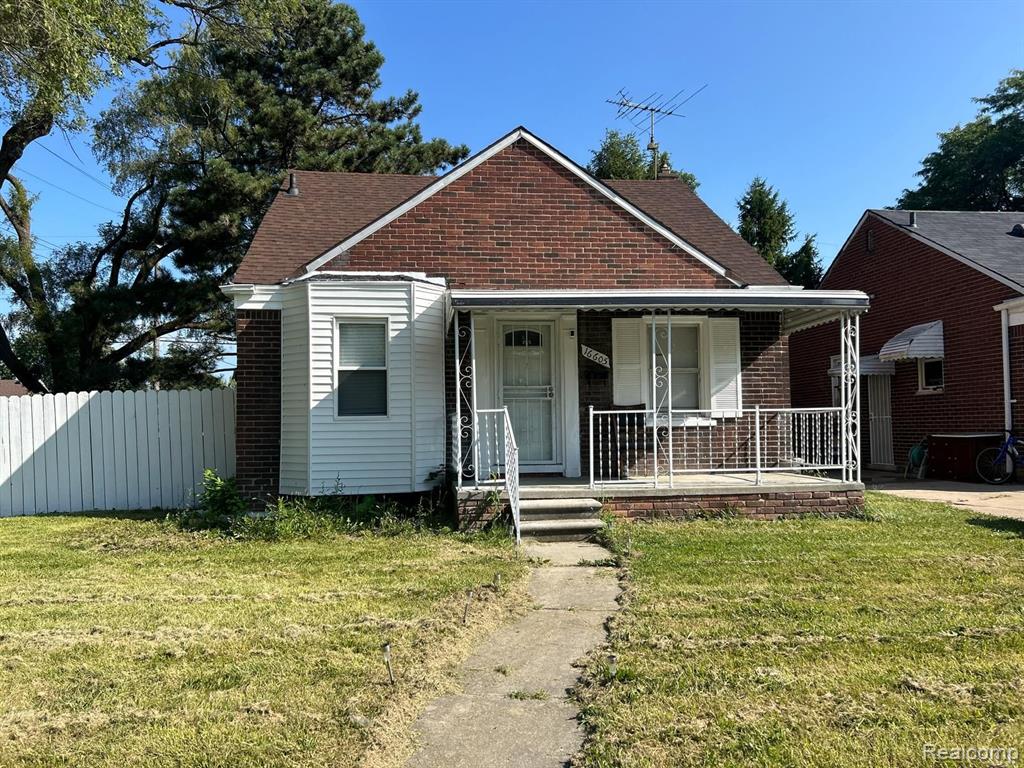 Rossini Dr, Detroit, MI 48205