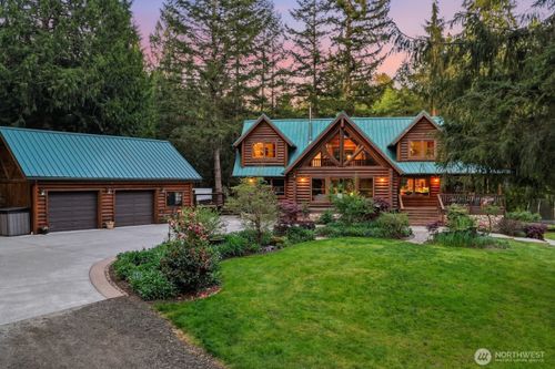 15830 330th Way Ne, Duvall, WA, 98019-6804 | Card Image