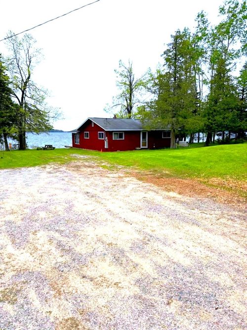 5136 Hardwood Trl, Hubbard Lake, MI, 49747-8602 | Card Image