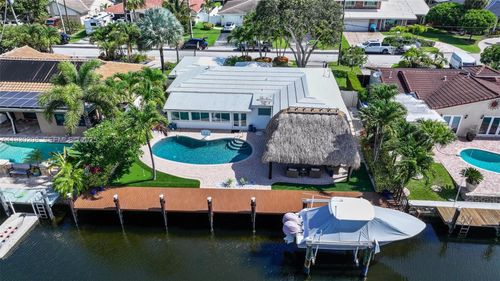 2448 Se 9th St, Pompano Beach, FL, 33062-6707 | Card Image