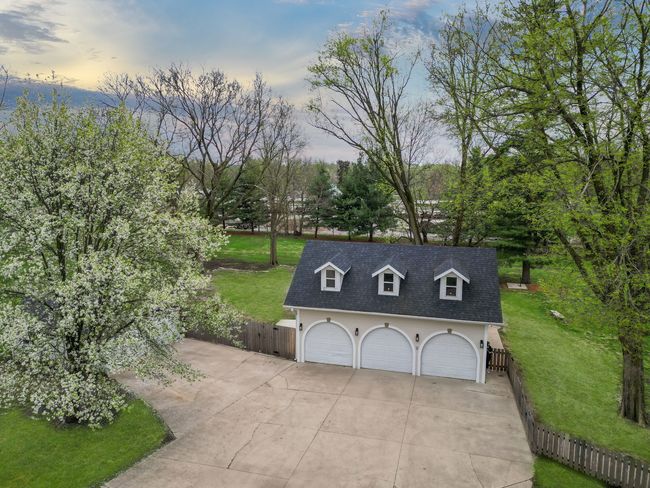 1005 Hovey Ave, House other with 3 bedrooms, 4 bathrooms and 11 parking in Normal IL | Image 83