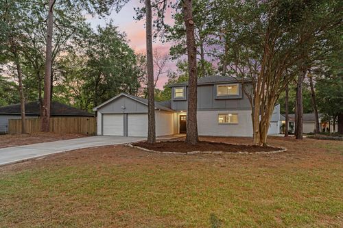 4 Dashwood Forest St, The Woodlands, TX, 77381-2515 | Card Image
