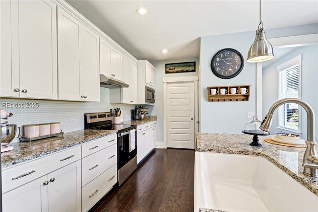 Kitchen | Image 11