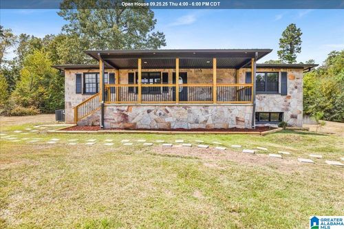 212 Quinncrest Ln, Bessemer, AL, 35022-5267 | Card Image