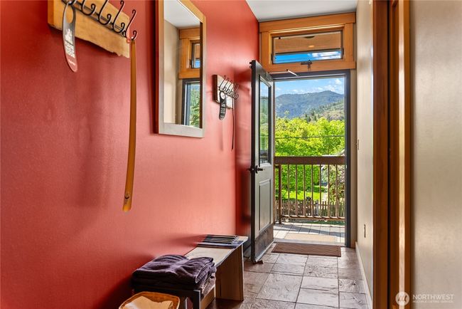 Welcome to your Twisp second home. | Image 14