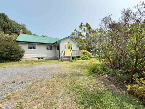 2594 376 Highway, Lyons Brook, NS, B0K1H0 | Card Image