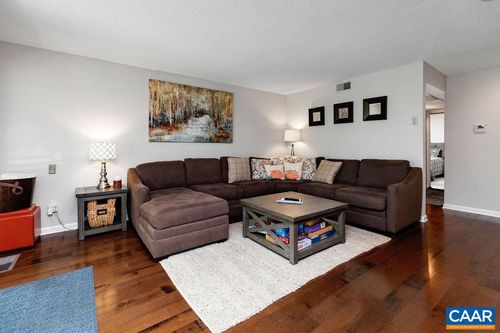 2046 Stone Rdg, WINTERGREEN RESORT, VA, 22967-8239 | Card Image
