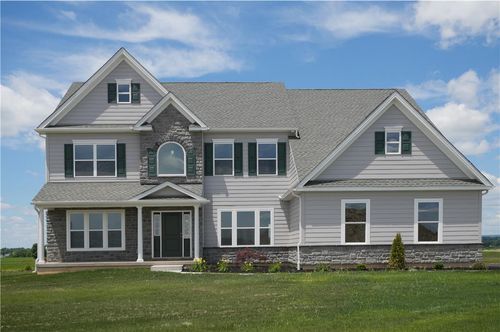 7-3456 Garage Ave, Slatington, PA, 18080 | Card Image