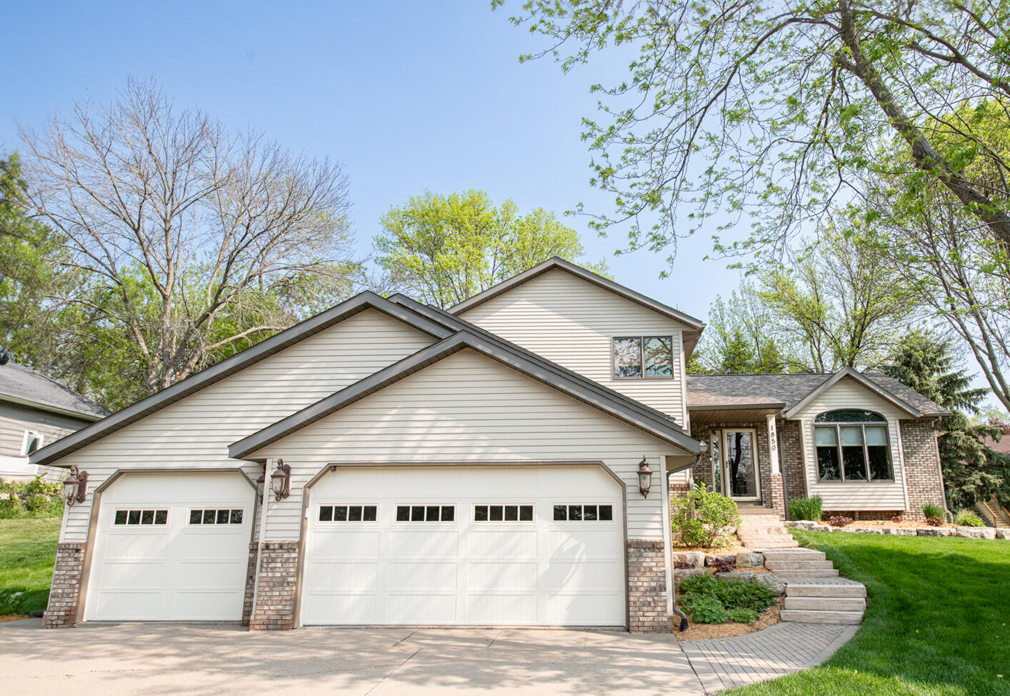 Garvin Heights Rd, Winona, MN 55987
