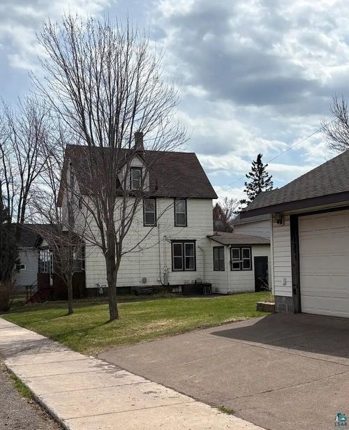 301 8th St, Two Harbors, MN, 55616-1546 | Card Image