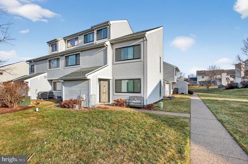 701 Continental Dr, HARLEYSVILLE, PA, 19438-3926 | Card Image