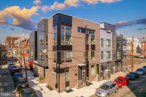 920 N 15th St, PHILADELPHIA, PA, 19130-1623 | Card Image