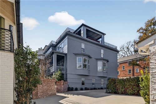 2713 Southwell St Ne, Atlanta, GA, 30305-4289 | Card Image