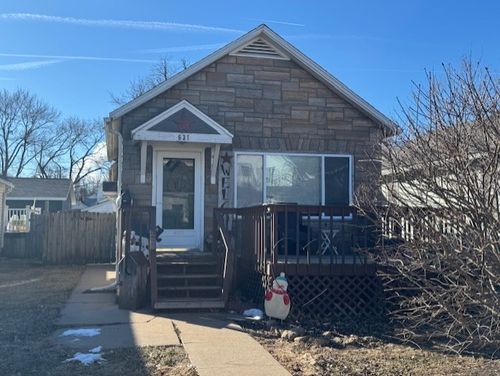 631 6th Ave S, Clinton, IA, 52732-4611 | Card Image