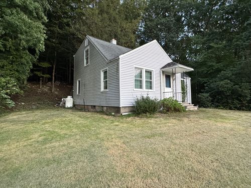 87 Munson Rd, Beacon Falls, CT, 06403-1228 | Card Image