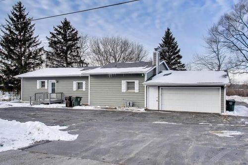 11534 Antioch Road, Salem Lakes, WI, 53179 | Card Image