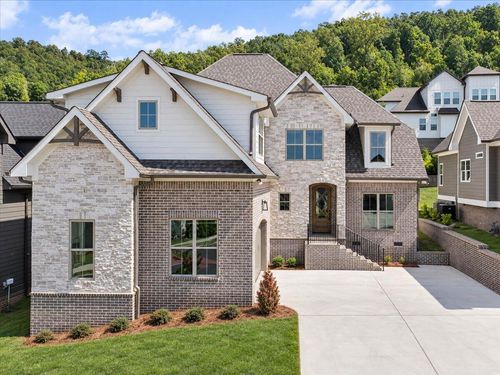 9892 Trestle Cir, Ooltewah, TN, 37363-1451 | Card Image