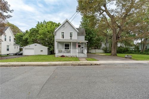 310 Tilden St, Watertown, NY, 13601-1632 | Card Image